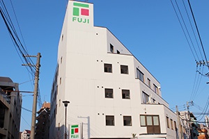 株式会社フジ